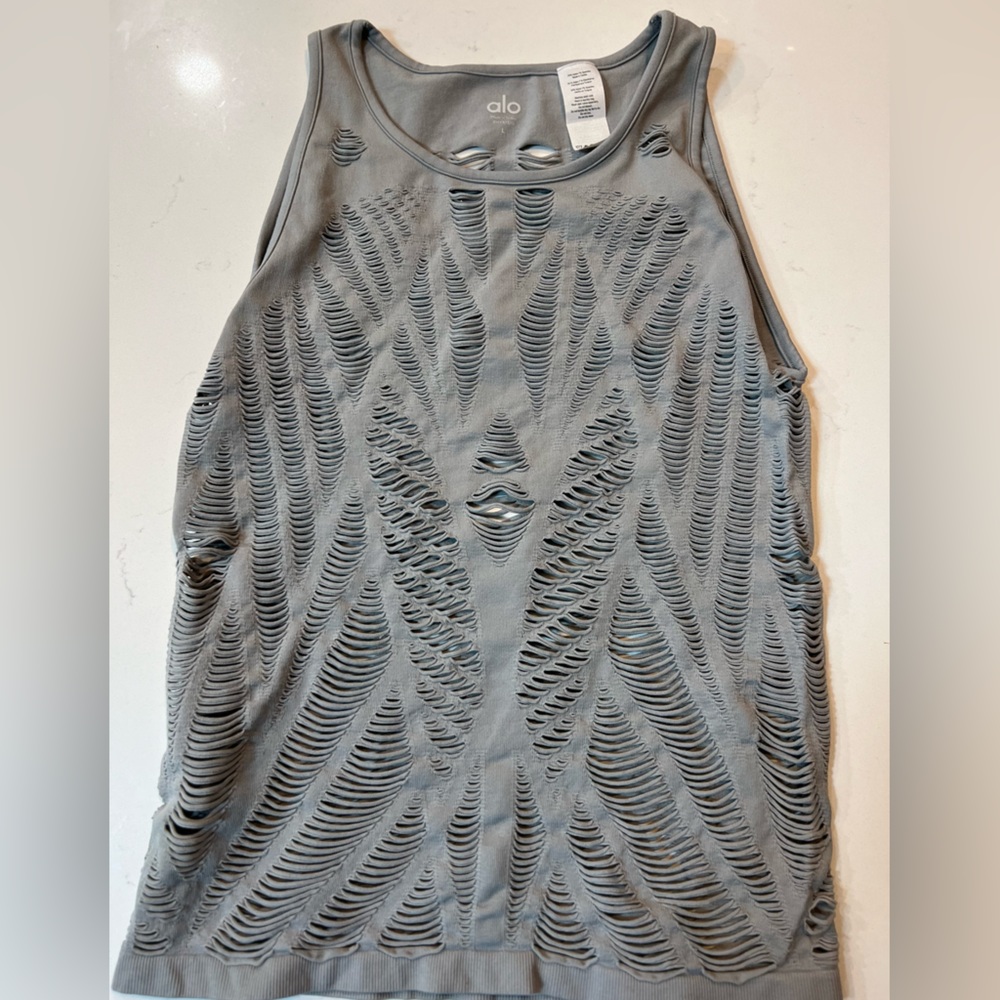 Alo workout top size medium